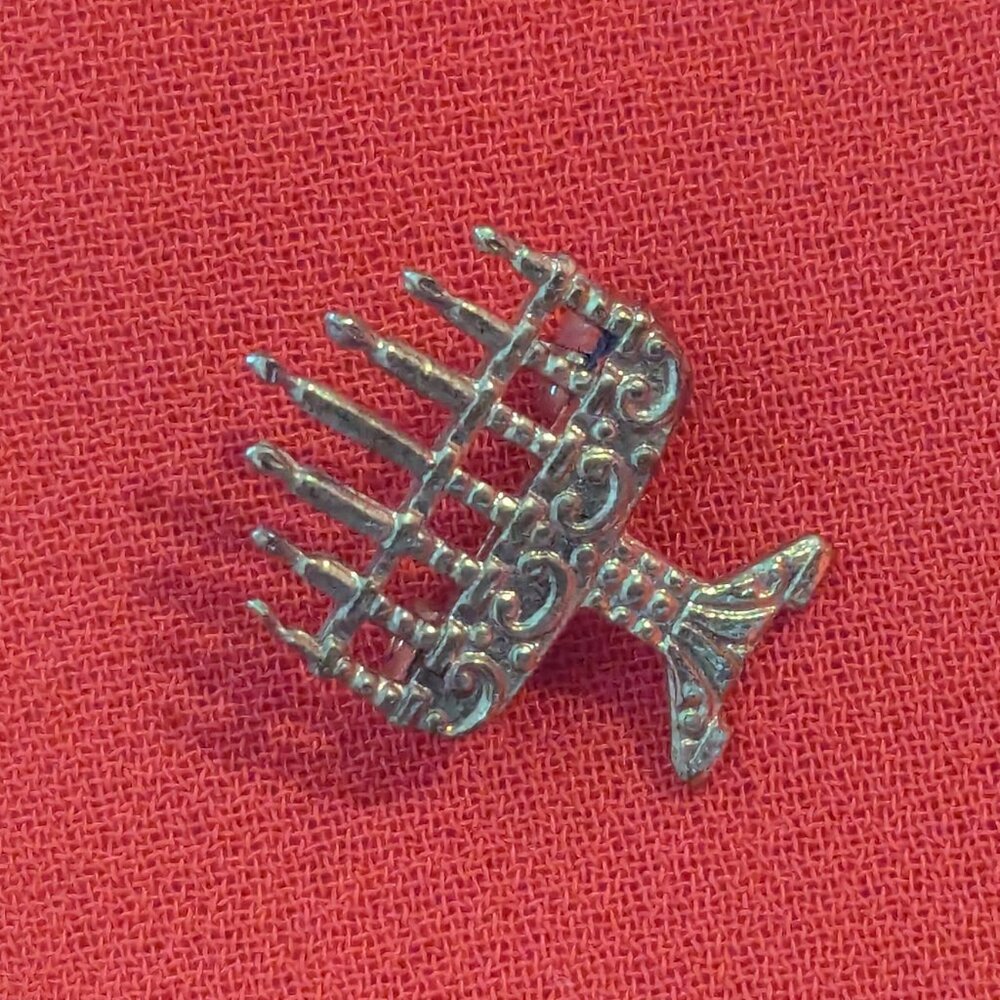 Vintage Silver Tone Menorah Pin | Detailed Filigree Candelabra Brooch